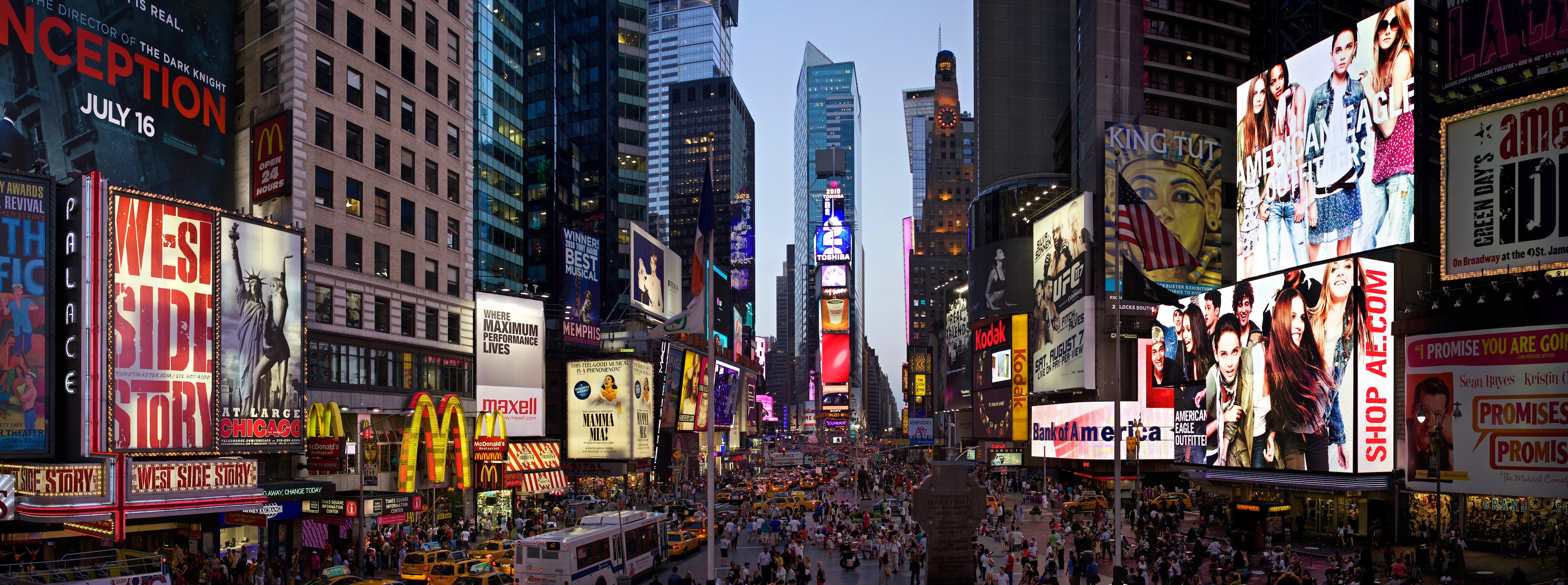 Menigte Op Times Square 3D Fotobehang - Gelijmde