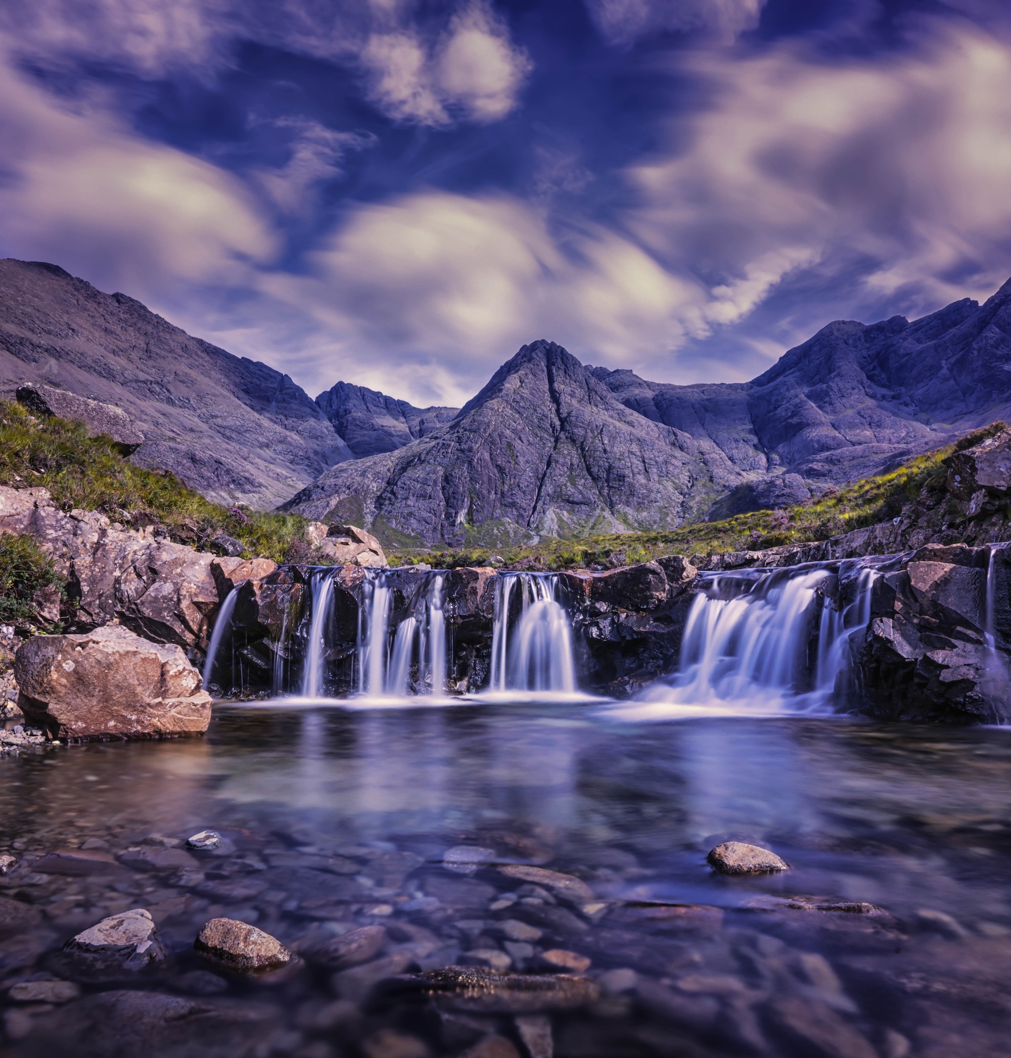 Waterval In De Bergen Behang